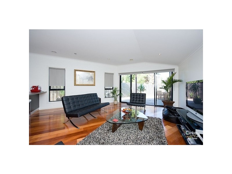 16 Hatherley Grove, Altona North VIC 3025