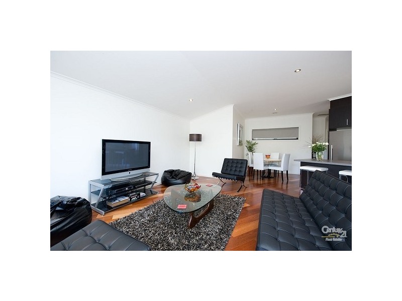 16 Hatherley Grove, Altona North VIC 3025