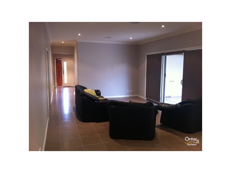 29 Seychelles Street, Point Cook VIC 3030