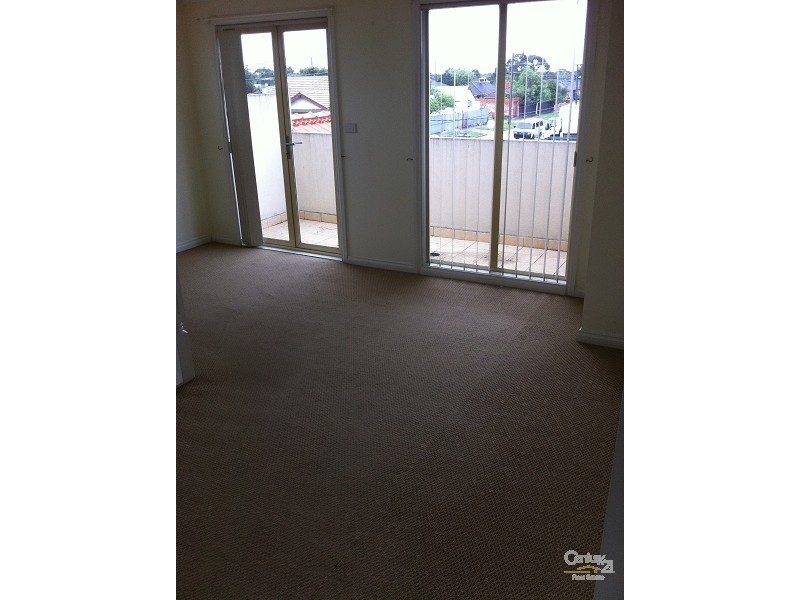13 PERCY STREET, Newport VIC 3015