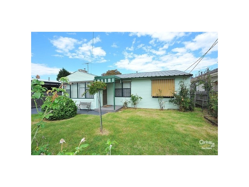 37 Monmouth Street, Newport VIC 3015