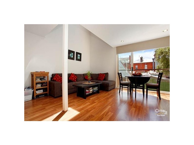 12/2 THOMPSON STREET, Williamstown VIC 3016