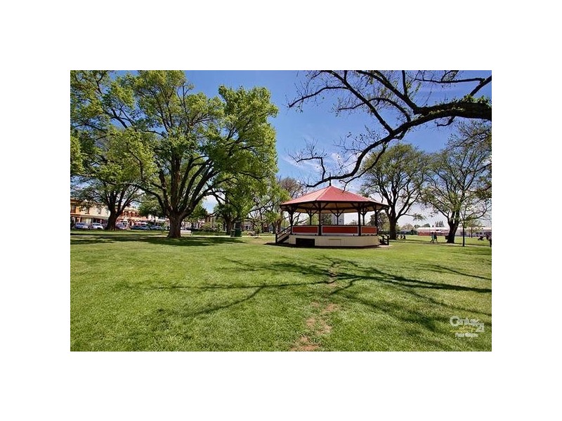 12/2 THOMPSON STREET, Williamstown VIC 3016