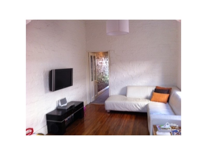 16 DAVIES STREET, Newport VIC 3015