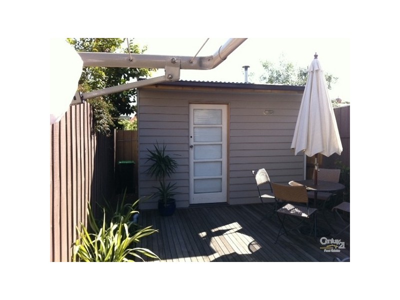 16 DAVIES STREET, Newport VIC 3015