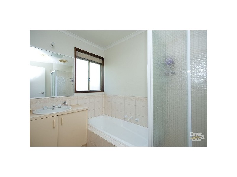 17 Victoria Street, Altona Meadows VIC 3028