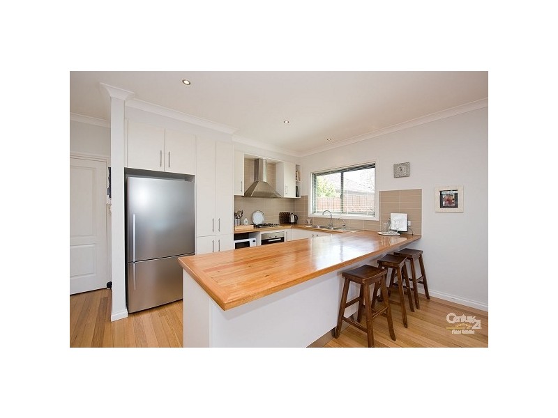 37 Truman Street, South Kingsville VIC 3015