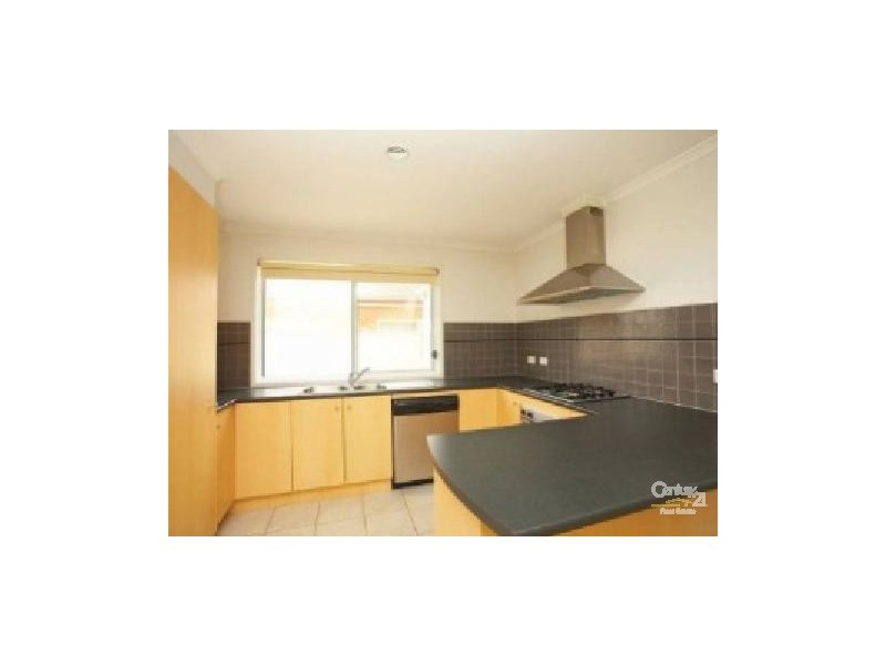 9 KINGSLEY AVENUE, Point Cook VIC 3030