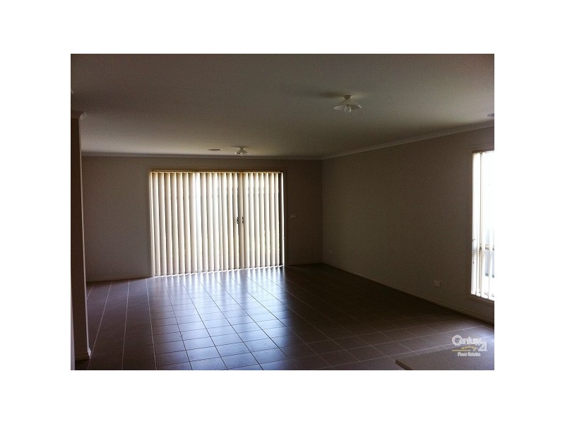 7 EDSALL STREET, Tarneit VIC 3029