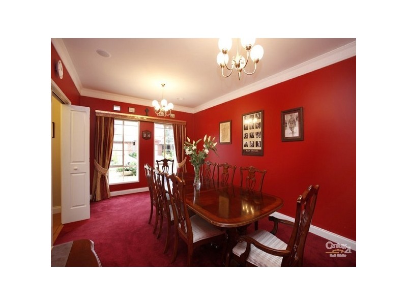 18 STAPLES WAY, Seabrook VIC 3028