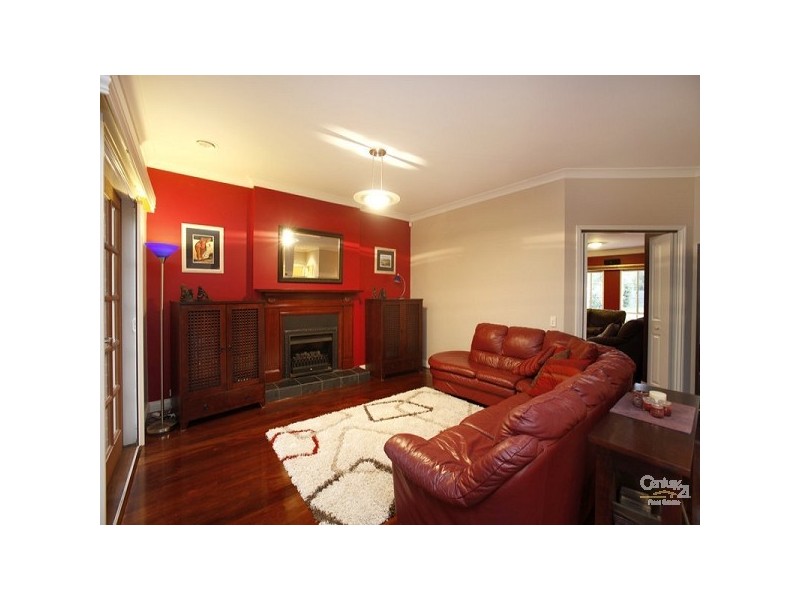 18 STAPLES WAY, Seabrook VIC 3028