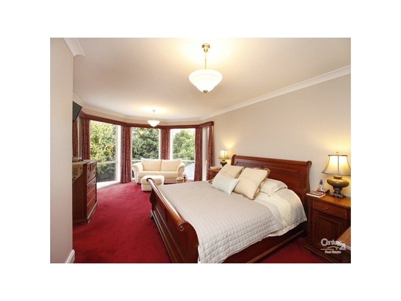 18 STAPLES WAY, Seabrook VIC 3028