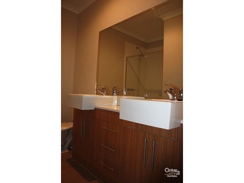 20 NEST PLACE, Point Cook VIC 3030