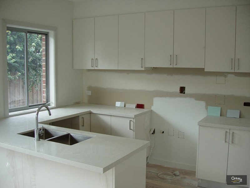 1/58 Blenheim Road, Newport VIC 3015