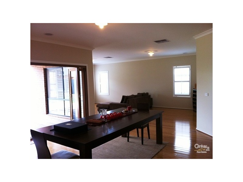 38 Villiers Drive, Point Cook VIC 3030