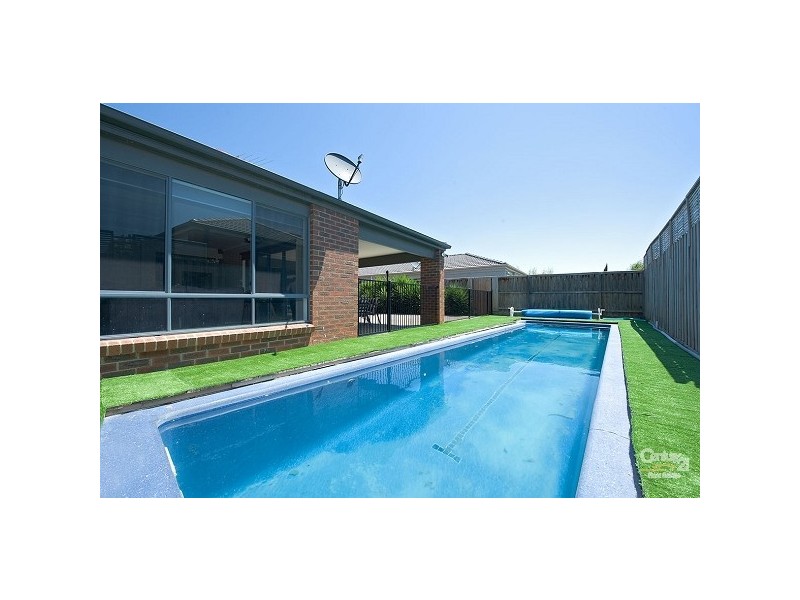 17 Trieste Way, Point Cook VIC 3030