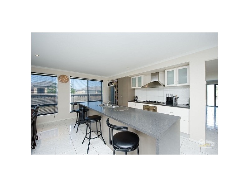 17 Trieste Way, Point Cook VIC 3030