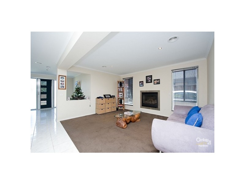 17 Trieste Way, Point Cook VIC 3030