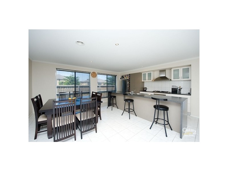 17 Trieste Way, Point Cook VIC 3030