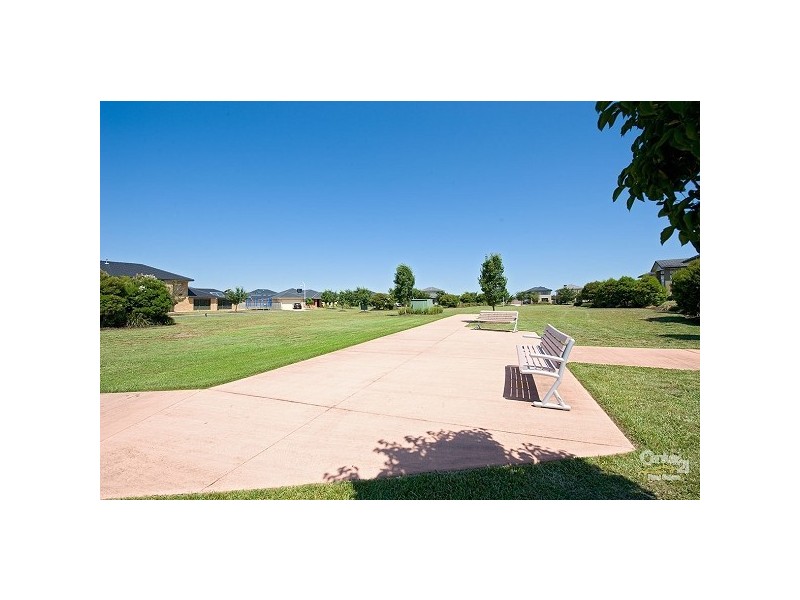 84 Vaucluse Boulevard, Sanctuary Lakes VIC 3030