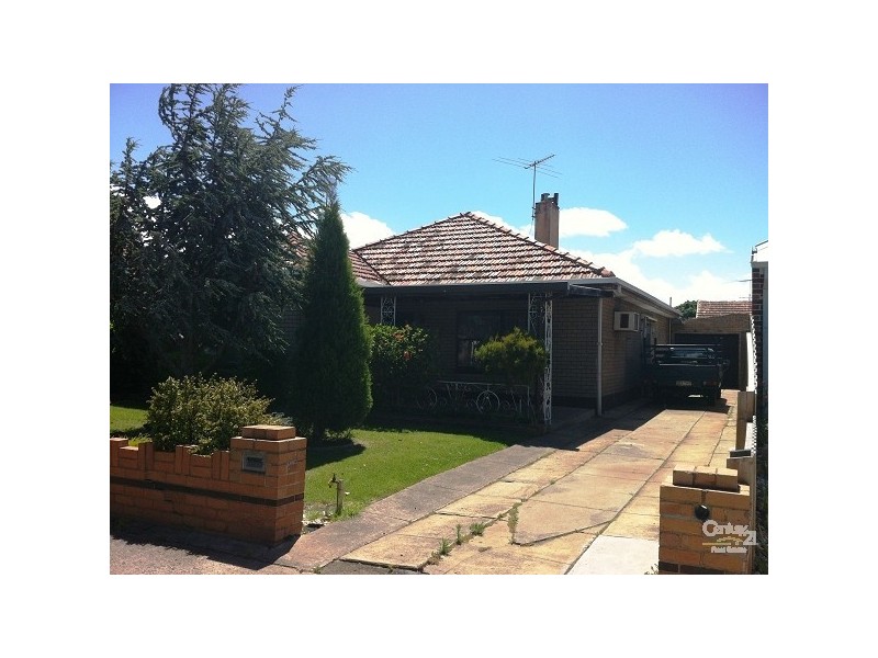 4 MCINTOSH ROAD, Altona North VIC 3025