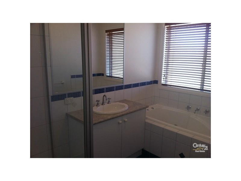 13 BANJO PATTERSON DRIVE, Point Cook VIC 3030