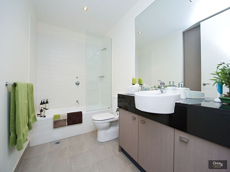 8/114 Mason Street, Newport VIC 3015