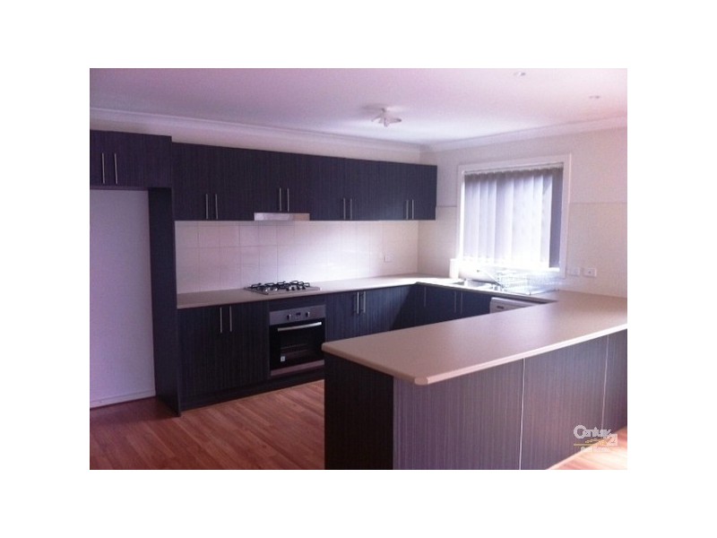 5 GARLAND TERRACE, Point Cook VIC 3030