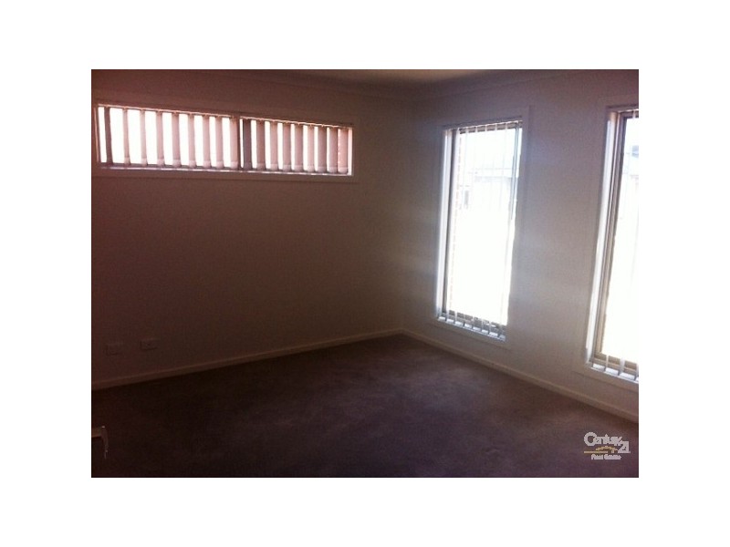 5 GARLAND TERRACE, Point Cook VIC 3030