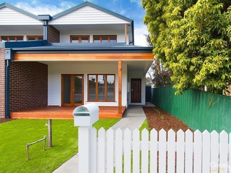 4/12 McNeilage Street, Spotswood VIC 3015