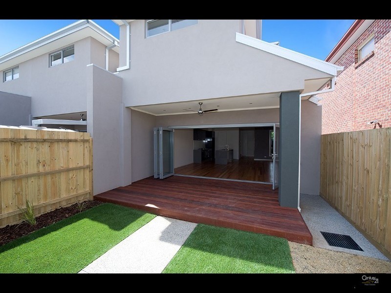 38 Kernot Street, South Kingsville VIC 3015