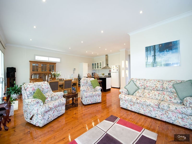 17 Derham Street, Spotswood VIC 3015