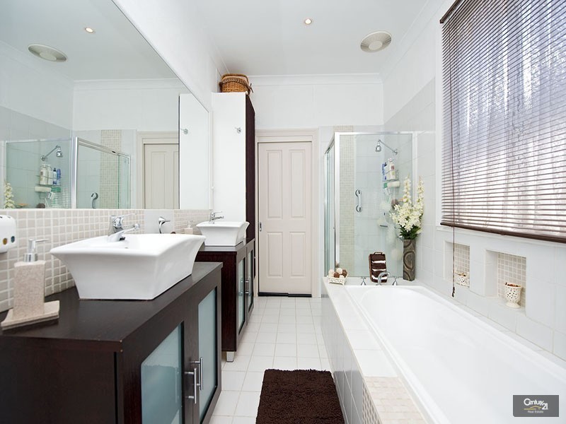 17 Derham Street, Spotswood VIC 3015