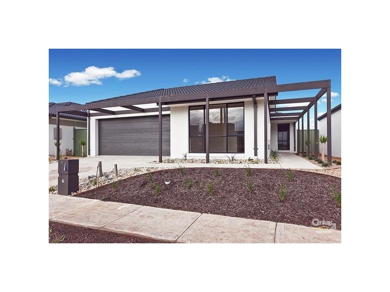 11 AMBLESIDE AVENUE, Wyndham Vale VIC 3024