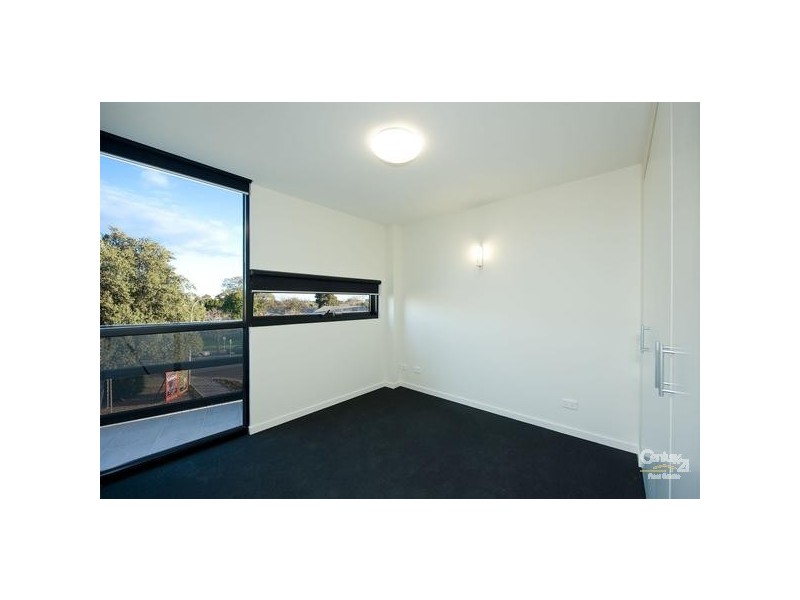 15/2 MASON STREET, Newport VIC 3015