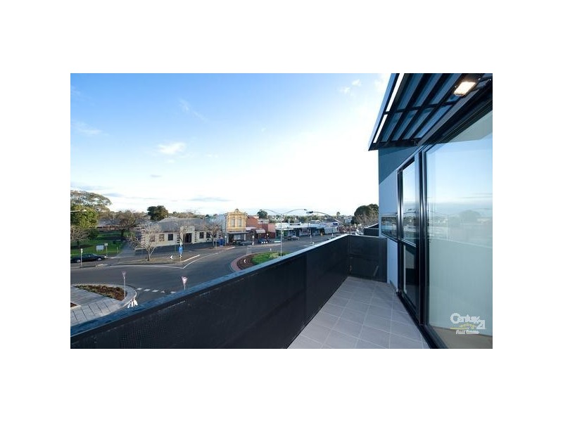 15/2 MASON STREET, Newport VIC 3015