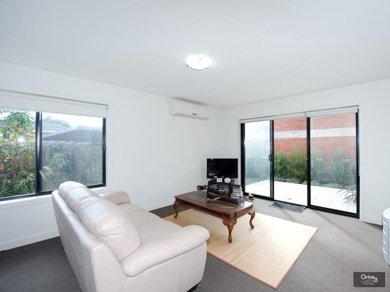 7/13 Logie Street, Oakleigh VIC 3166