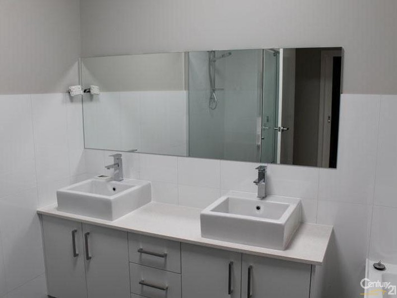 1/28 Birmingham Street, Spotswood VIC 3015