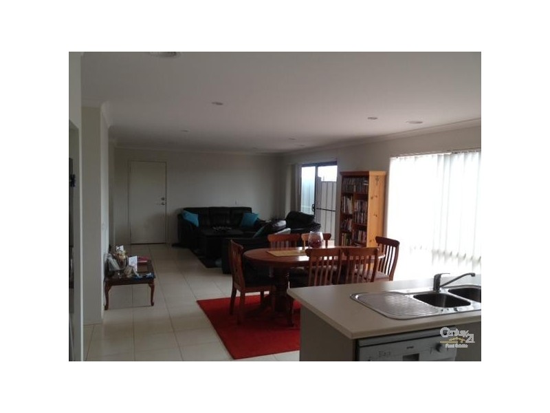 33 Kellerman Drive, Point Cook VIC 3030