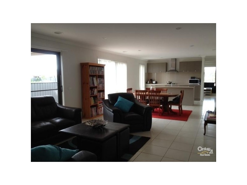 33 Kellerman Drive, Point Cook VIC 3030