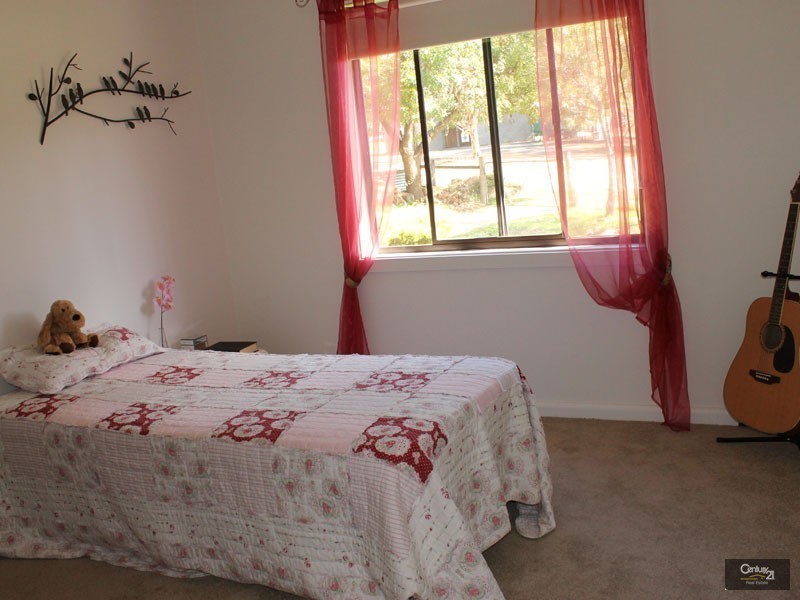 14 Reckleben Street, Castlemaine VIC 3450