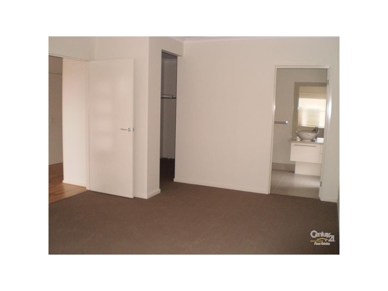 75 TRISTANIA DRIVE, Point Cook VIC 3030