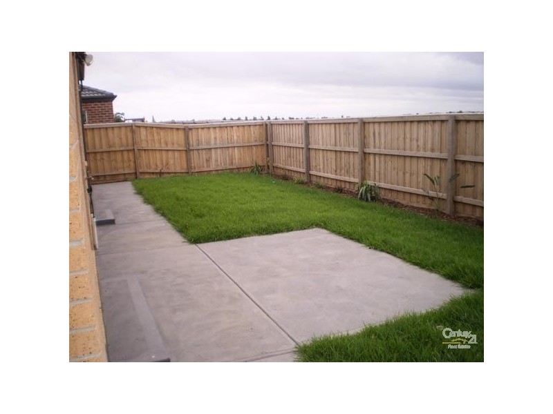 75 TRISTANIA DRIVE, Point Cook VIC 3030