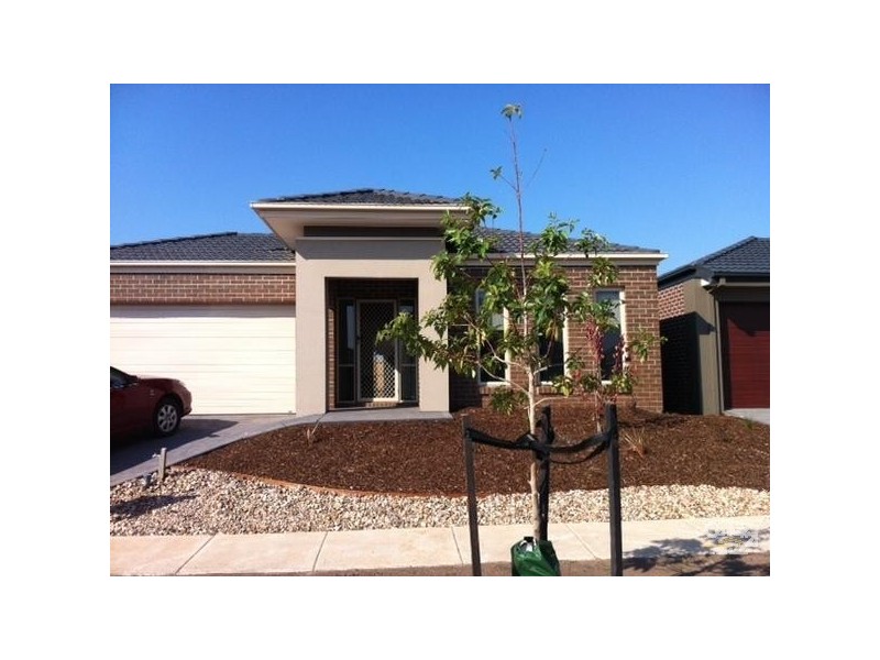 20 SANTORINI CRESCENT, Point Cook VIC 3030