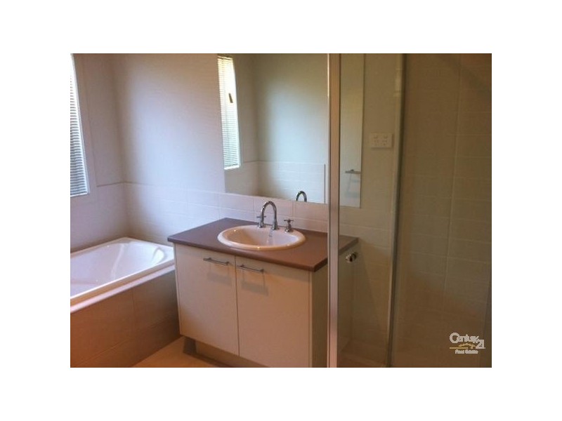 20 SANTORINI CRESCENT, Point Cook VIC 3030