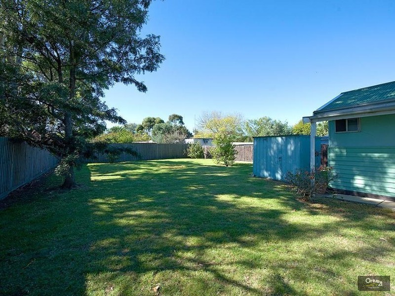 22 Blenheim Road, Newport VIC 3015