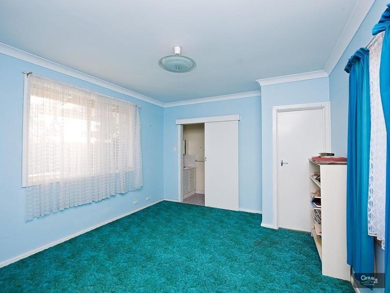22 Blenheim Road, Newport VIC 3015