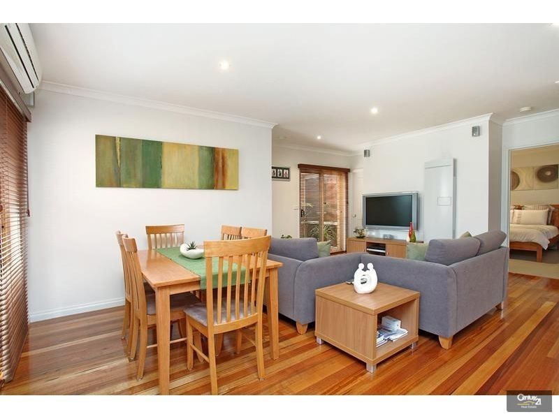 2/30 Fontein Street, West Footscray VIC 3012