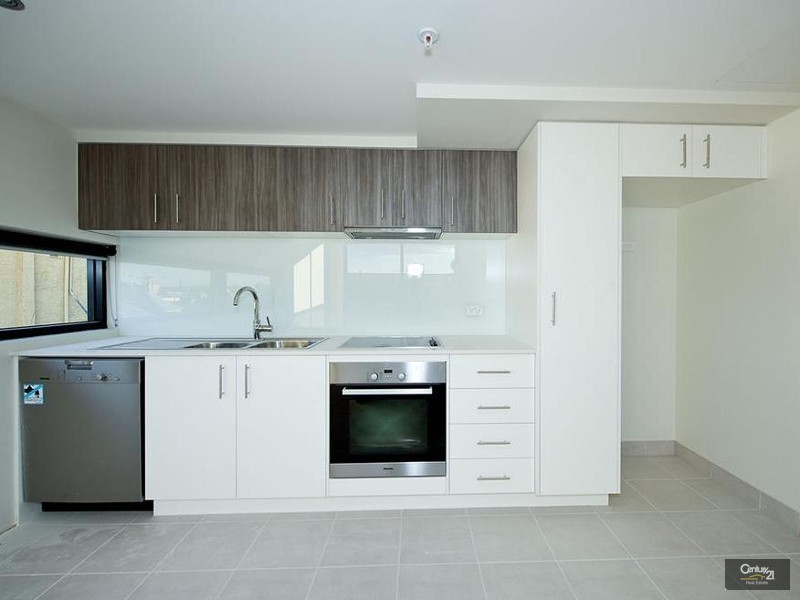 11/4 Mason Street, Newport VIC 3015