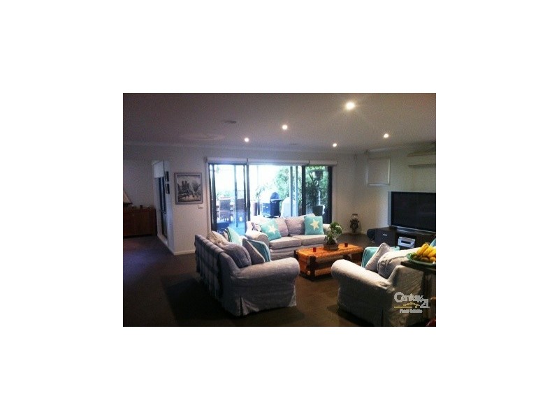 21 WINDSONG WAY, Point Cook VIC 3030